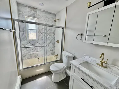 33 Princeton Street Bay Shore NY 11706