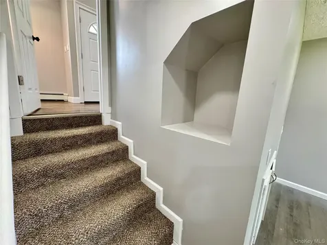 33 Princeton Street Bay Shore NY 11706