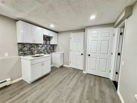 33 Princeton Street Bay Shore NY 11706