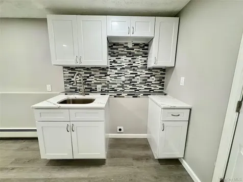 33 Princeton Street Bay Shore NY 11706