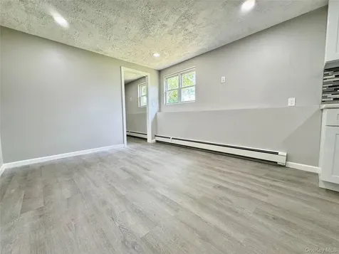 33 Princeton Street Bay Shore NY 11706