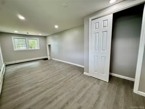 33 Princeton Street Bay Shore NY 11706