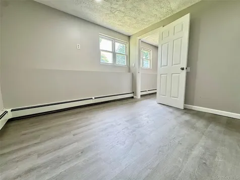 33 Princeton Street Bay Shore NY 11706