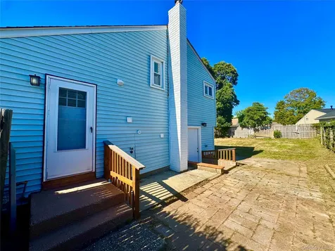 33 Princeton Street Bay Shore NY 11706