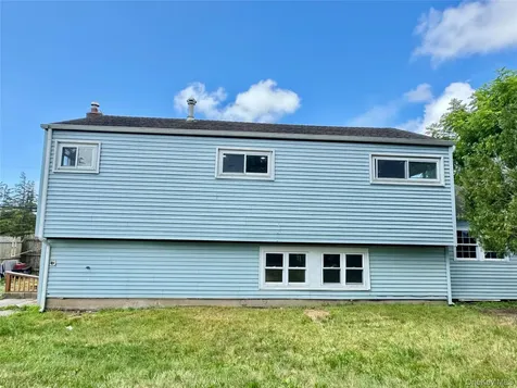 33 Princeton Street Bay Shore NY 11706