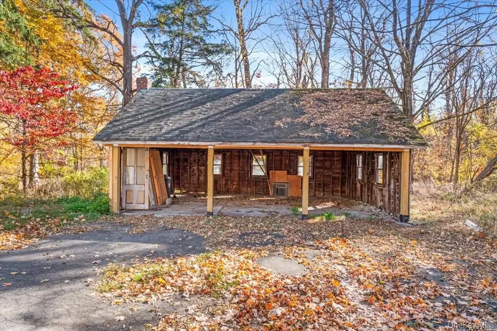 2164 State Route 32 Modena NY 12548