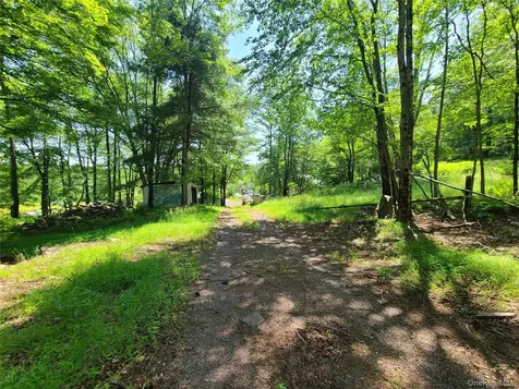 41 Martin Lane Mongaup Valley NY 12762
