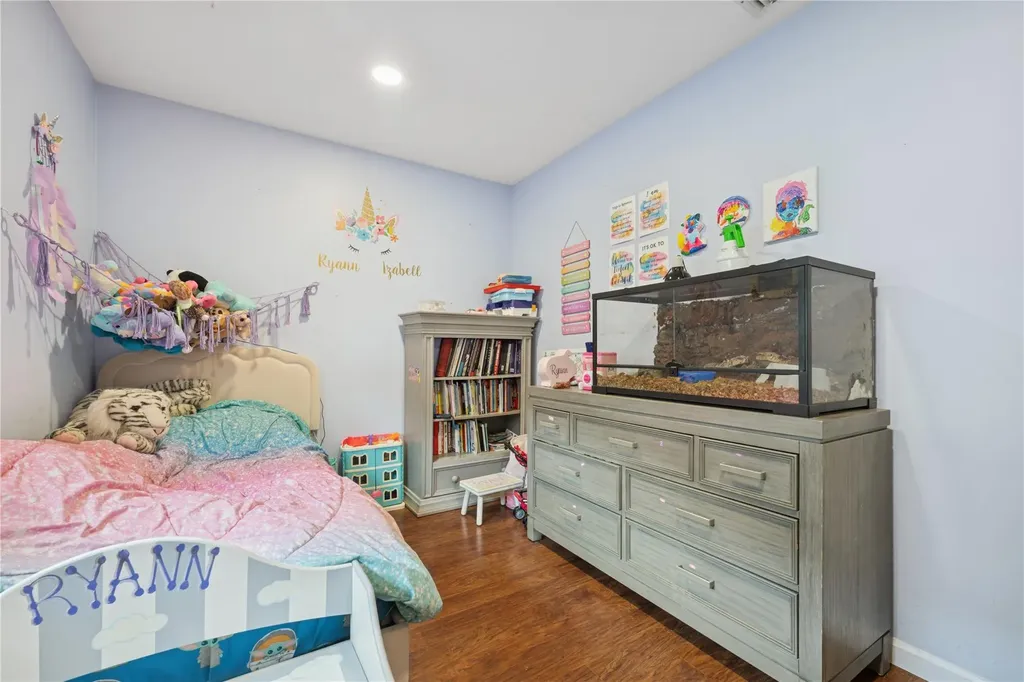 76 Cadman Avenue Babylon NY 11702