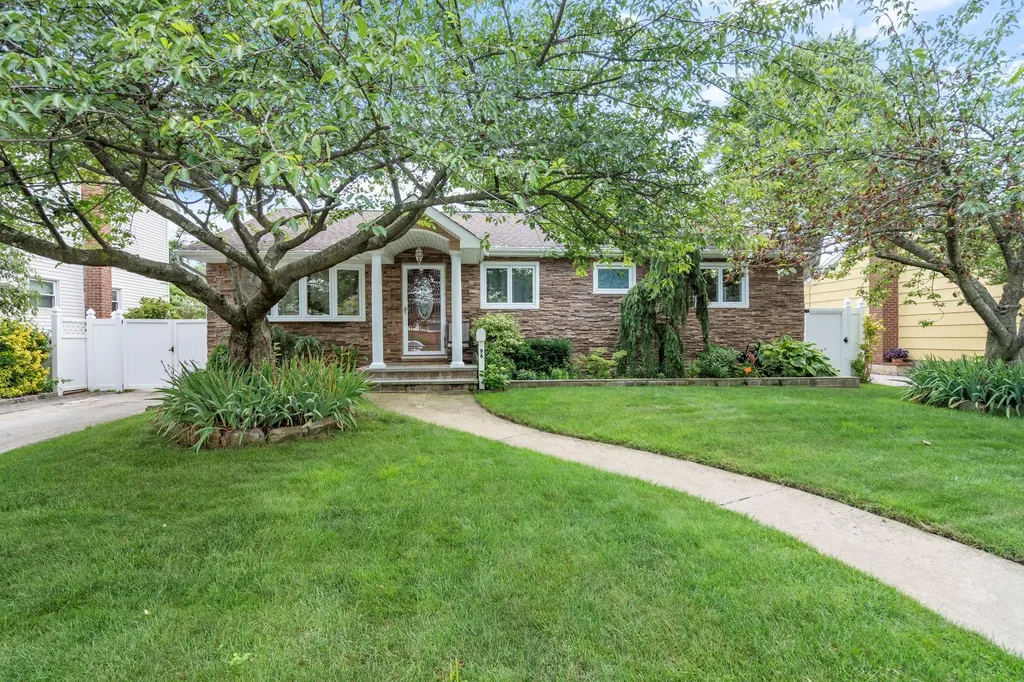 96 Morris Drive East Meadow NY 11554