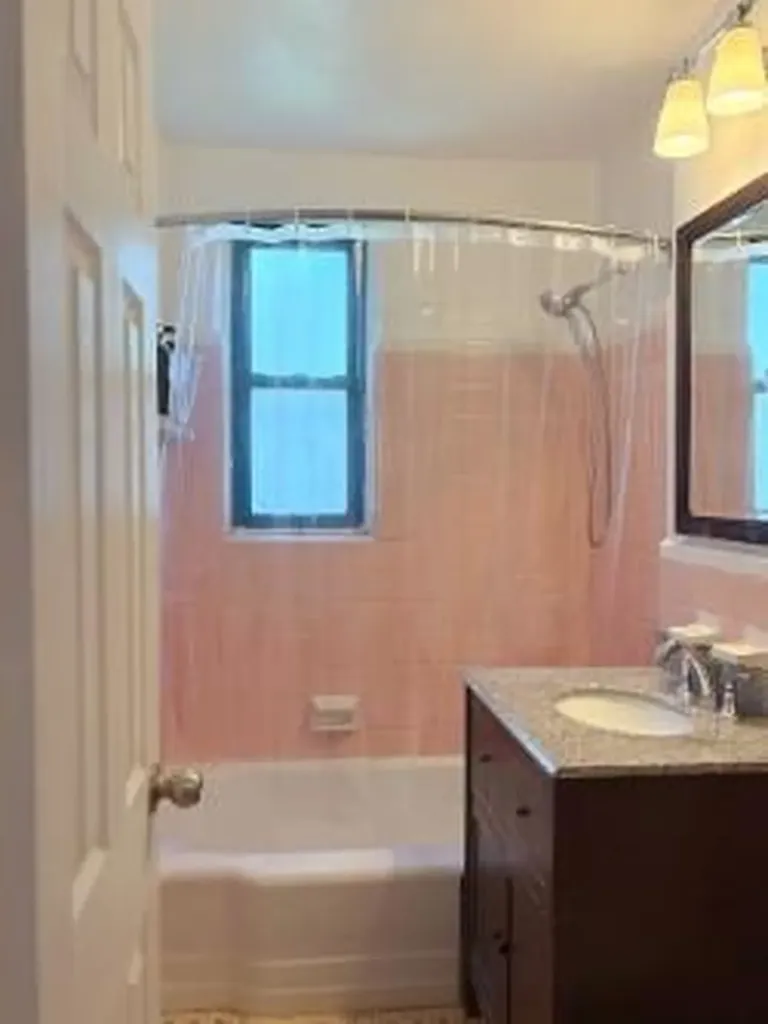 140-39 34 Avenue Flushing NY 11354