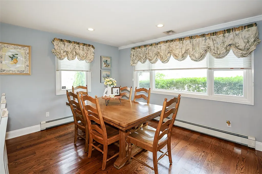 175 Division Avenue Massapequa NY 11758