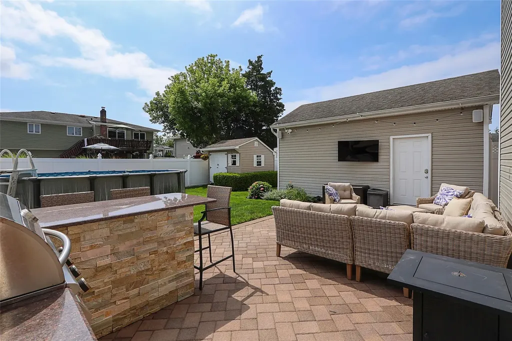 175 Division Avenue Massapequa NY 11758