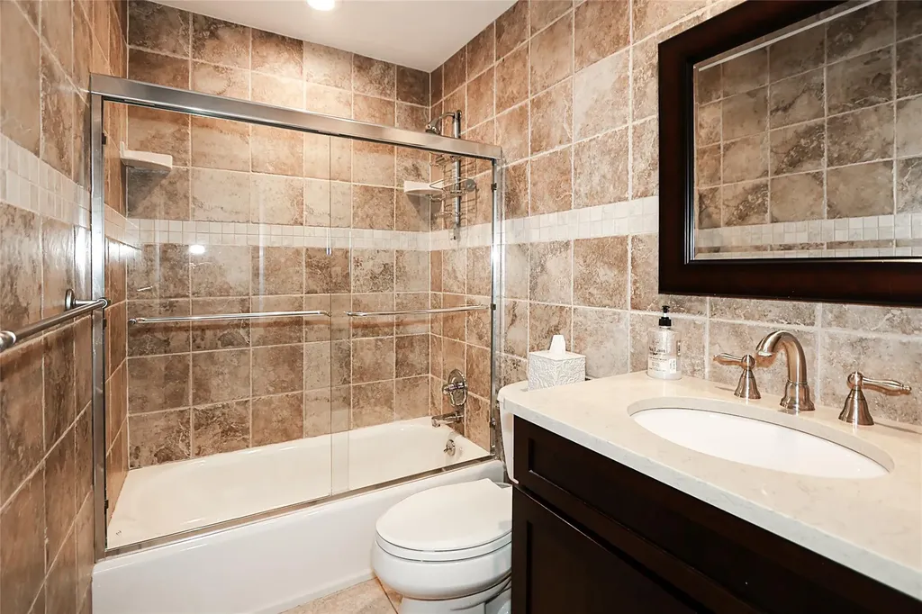 175 Division Avenue Massapequa NY 11758