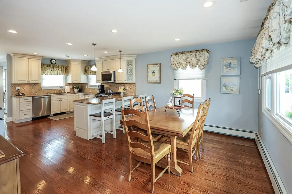 175 Division Avenue Massapequa NY 11758