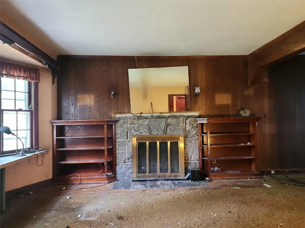 2 Birch Lane New Hyde Park NY 11040