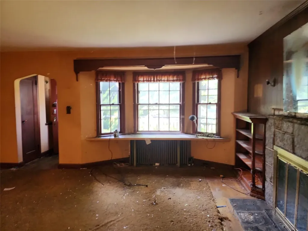 2 Birch Lane New Hyde Park NY 11040