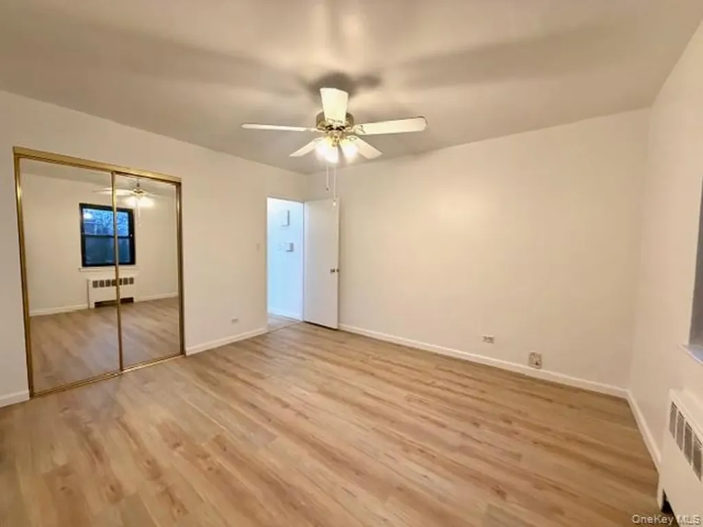 219-36 74 Avenue Bayside NY 11364