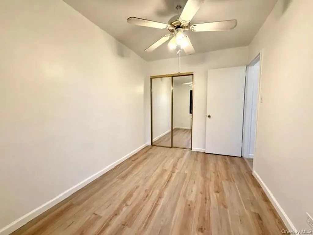 219-36 74 Avenue Bayside NY 11364