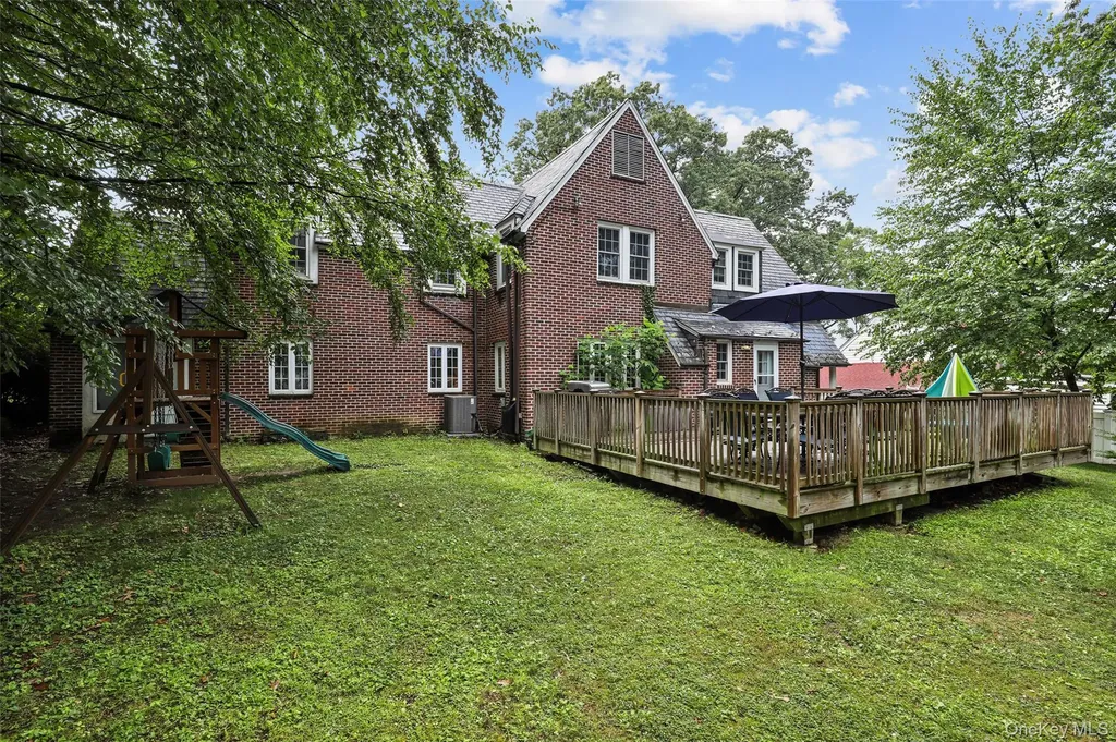 74 Chester Drive Yonkers NY 10710