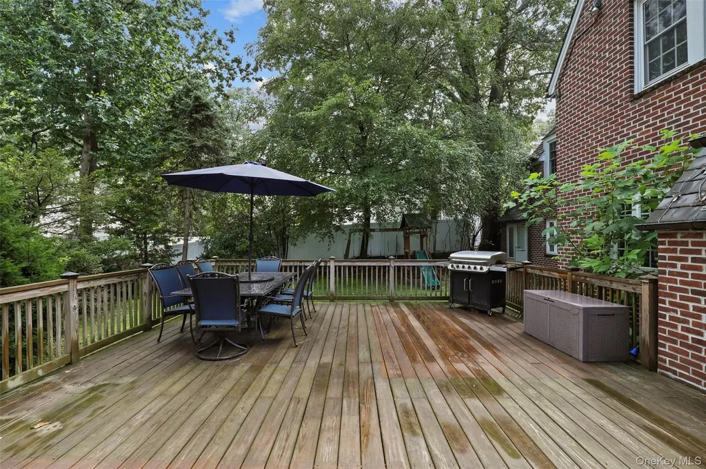 74 Chester Drive Yonkers NY 10710