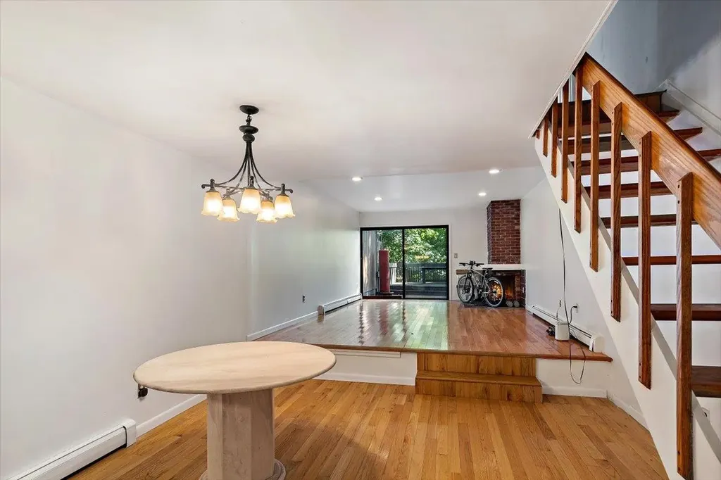 104 Round Hill Road Dobbs Ferry NY 10522
