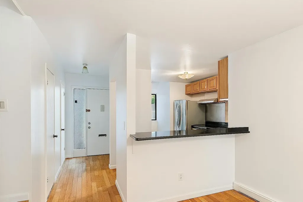 104 Round Hill Road Dobbs Ferry NY 10522