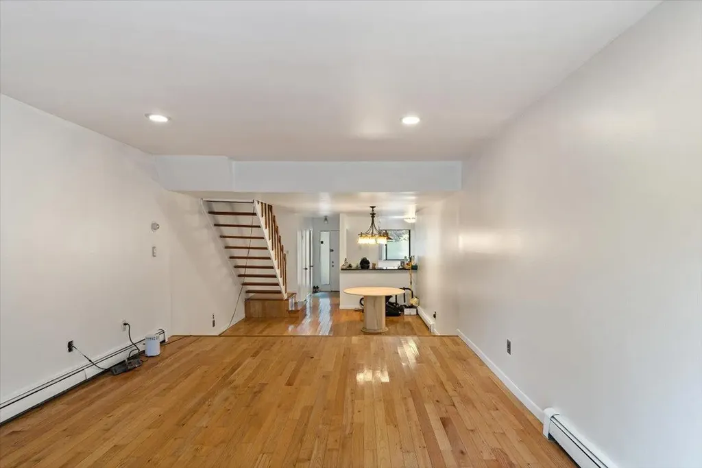 104 Round Hill Road Dobbs Ferry NY 10522