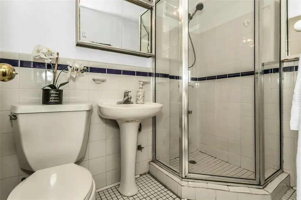 98-50 63rd Drive Rego Park NY 11374