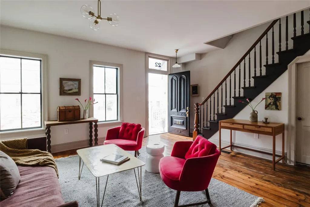 22 8th Street Hudson NY 12534