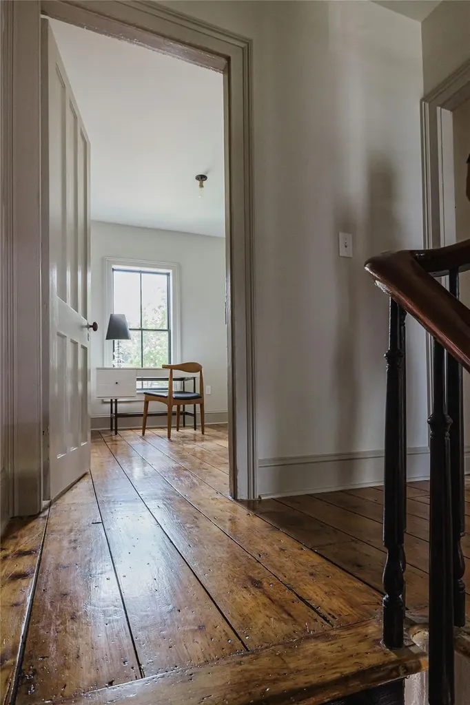 22 8th Street Hudson NY 12534