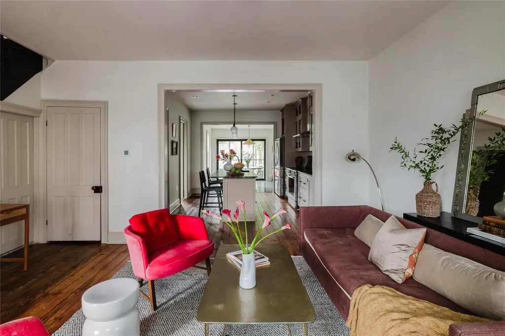 22 8th Street Hudson NY 12534