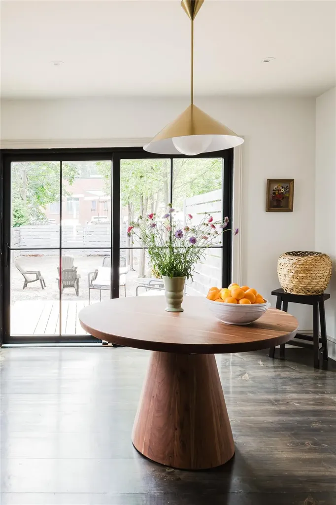 22 8th Street Hudson NY 12534