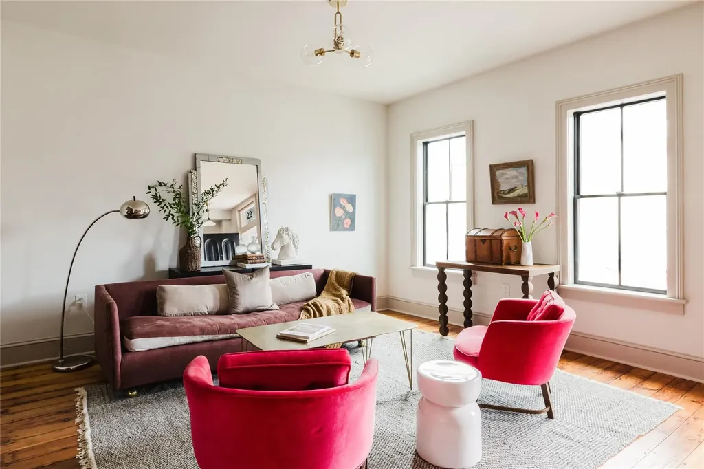 22 8th Street Hudson NY 12534