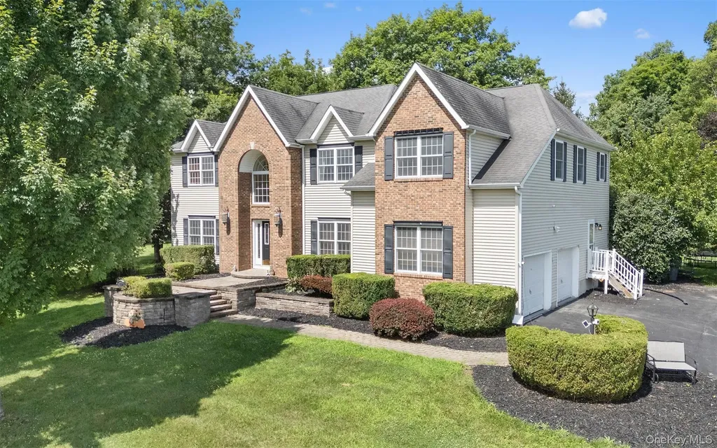93 Elise Drive Middletown NY 10941