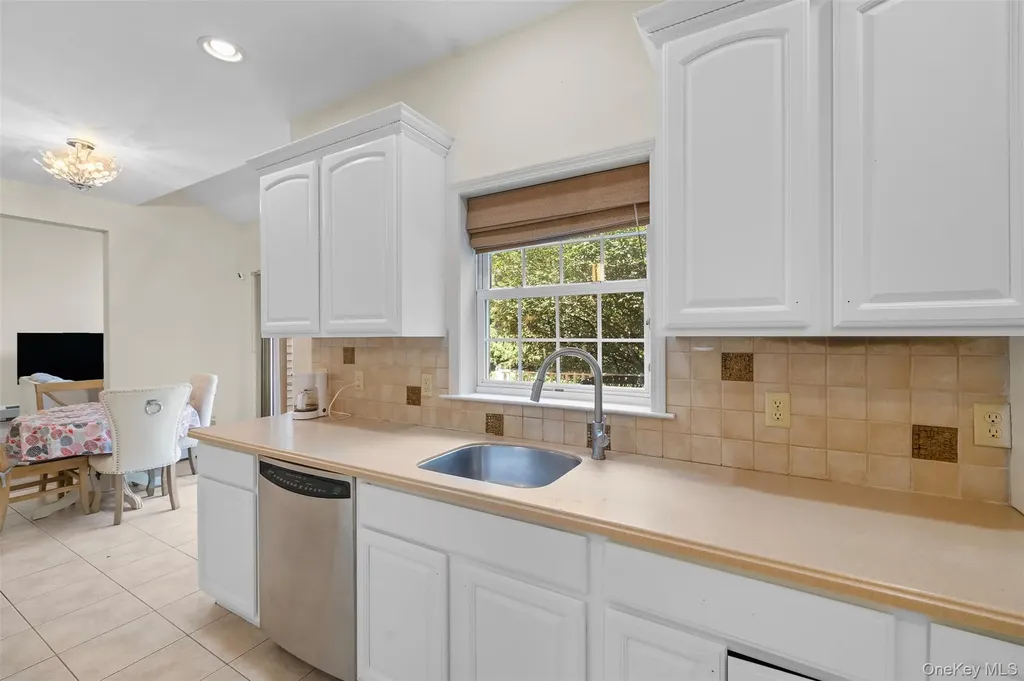 93 Elise Drive Middletown NY 10941
