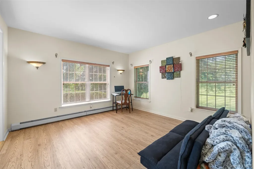 93 Elise Drive Middletown NY 10941