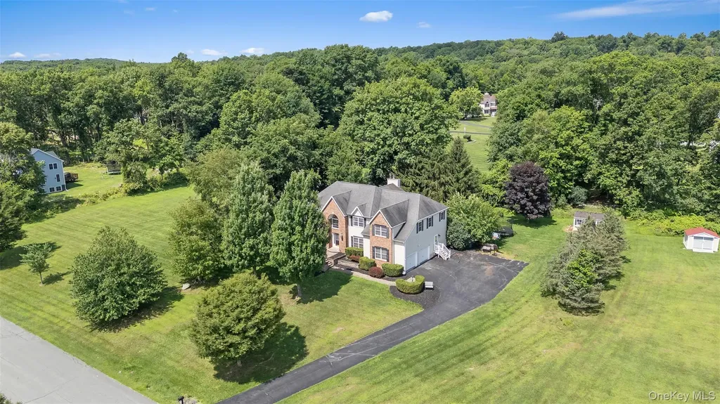 93 Elise Drive Middletown NY 10941