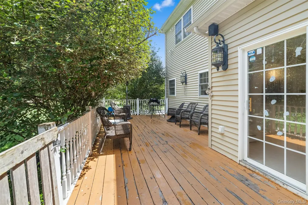 93 Elise Drive Middletown NY 10941
