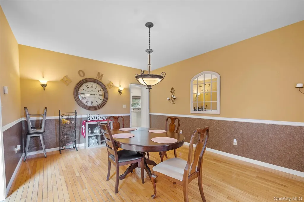 93 Elise Drive Middletown NY 10941