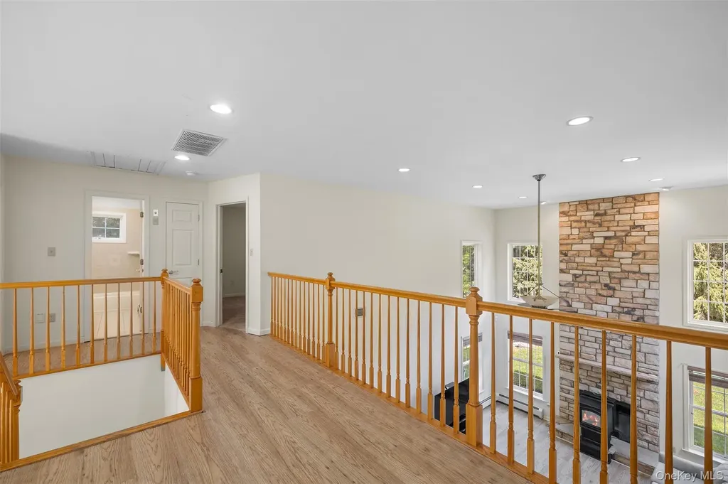 93 Elise Drive Middletown NY 10941