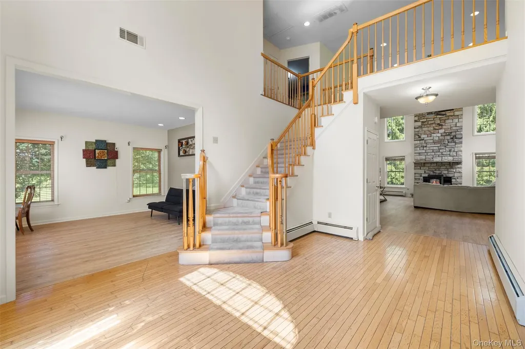 93 Elise Drive Middletown NY 10941