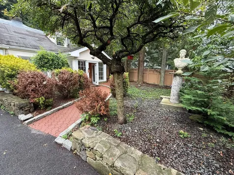 445 W Hartsdale Avenue Hartsdale NY 10530