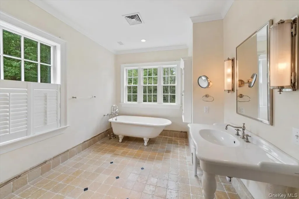 4 Ashfields Lane Armonk NY 10504