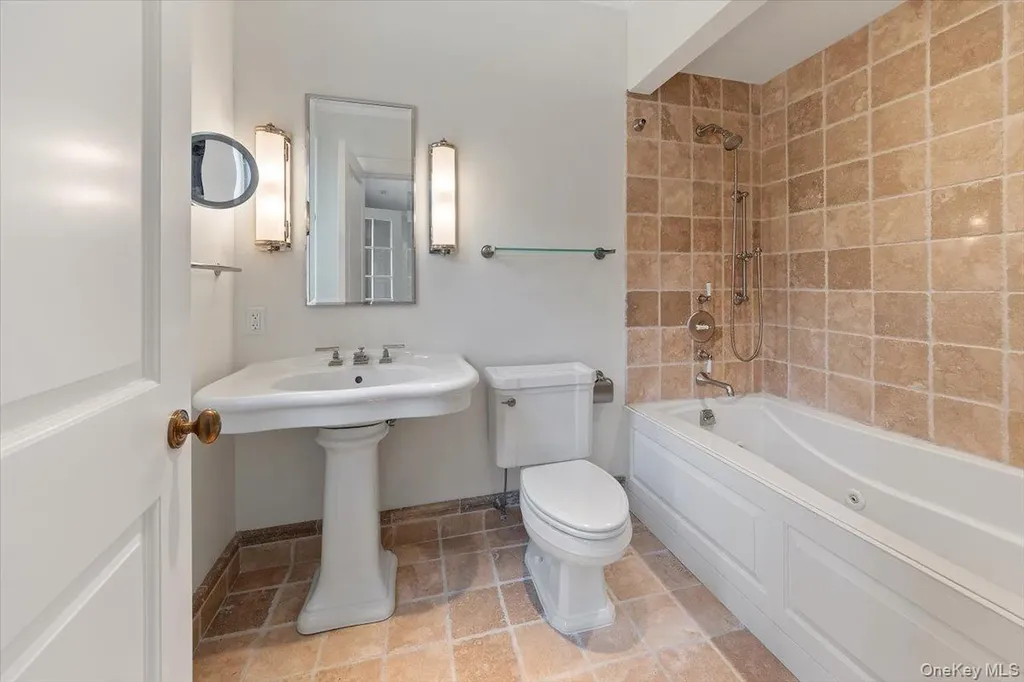 4 Ashfields Lane Armonk NY 10504
