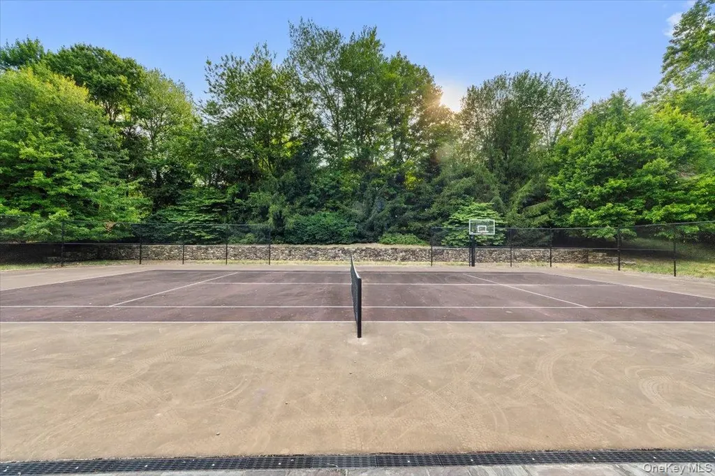 4 Ashfields Lane Armonk NY 10504