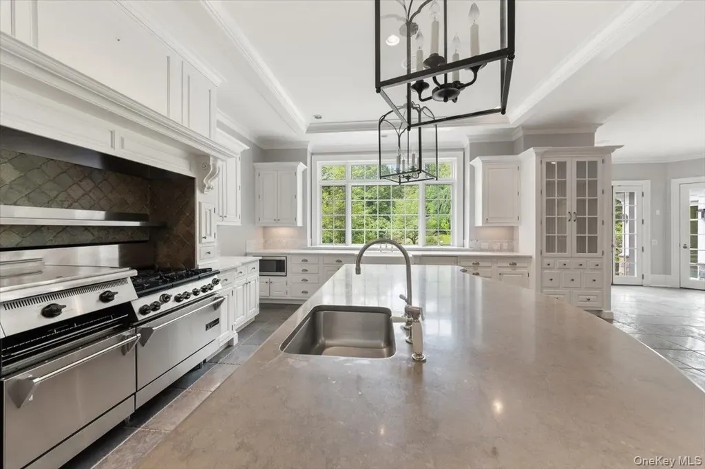 4 Ashfields Lane Armonk NY 10504