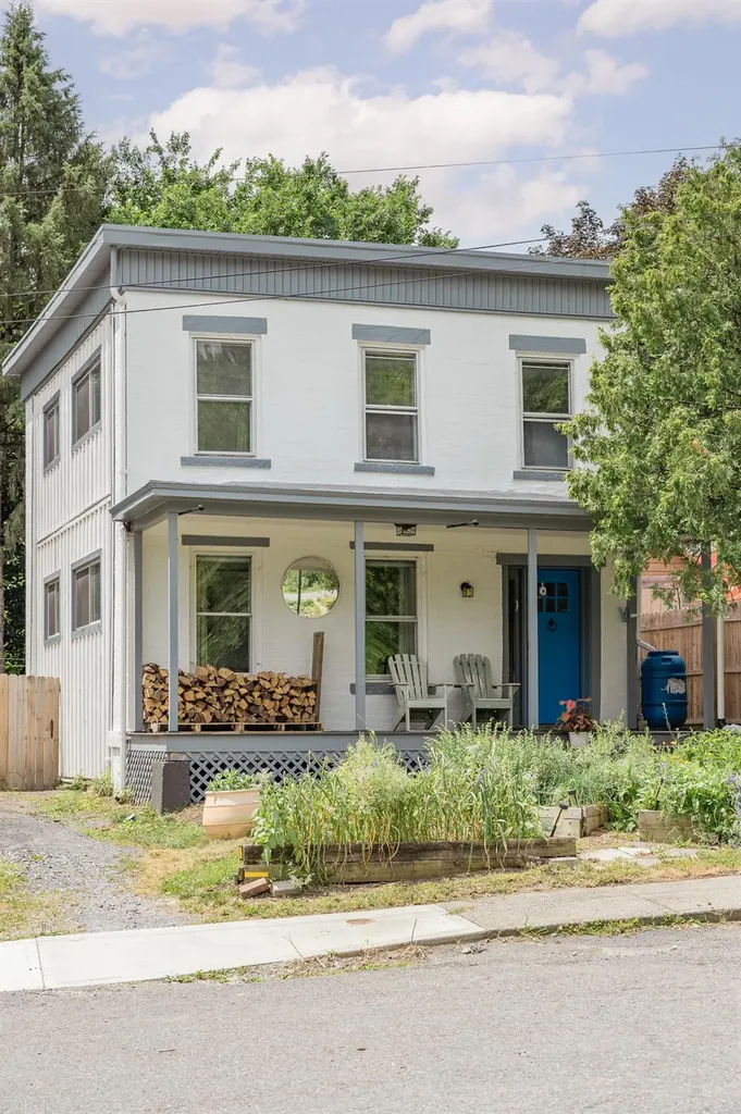 69 Cauterskill Avenue Catskill NY 12414