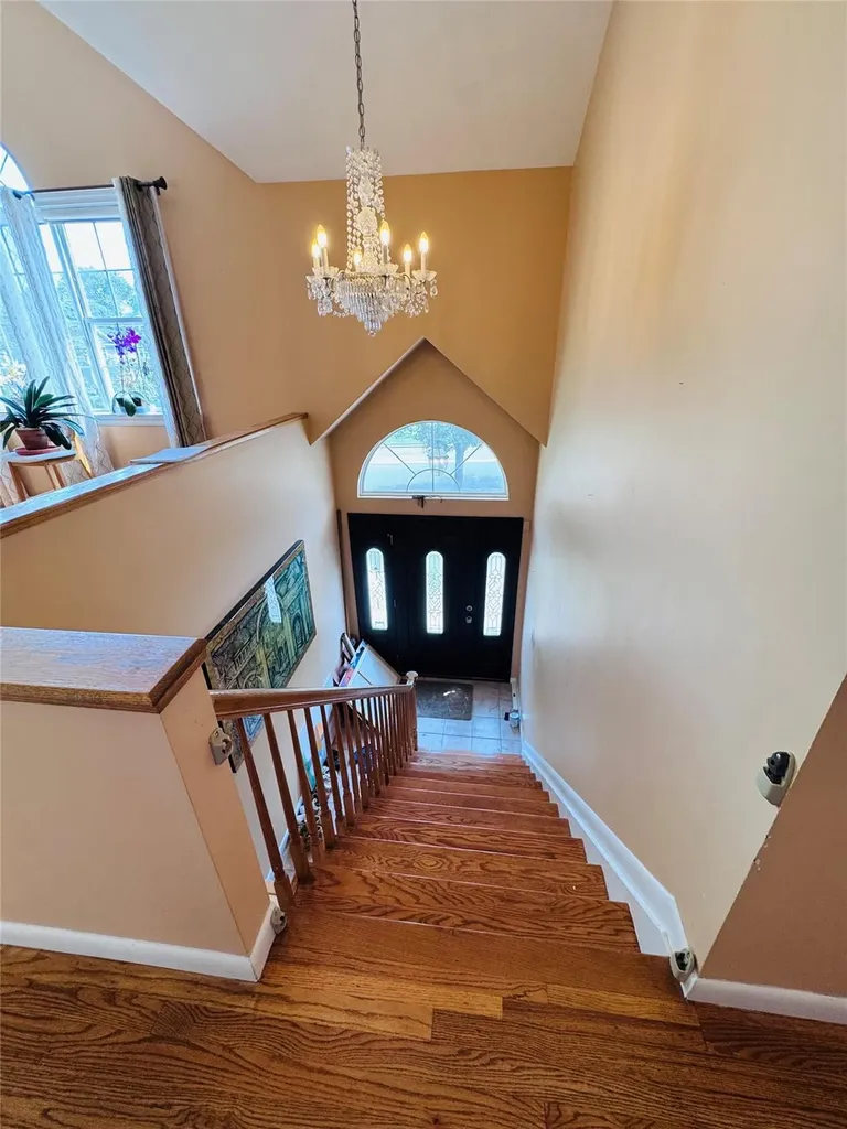 2 Walker Avenue Syosset NY 11791