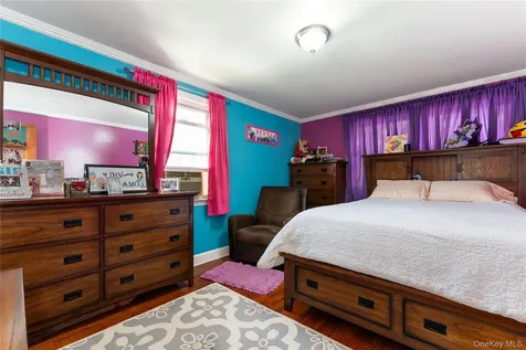 7 Mayfair Road Baldwin NY 11510