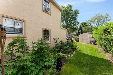 7 Mayfair Road Baldwin NY 11510